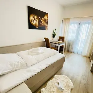 20 - Im Rottalblick - Youngmodern Wohnen Mit Bademantelgang Zur Therme, Tv, Balkon Und Persoenlichem Gaesteempfang Von Astarte Estate Apartment